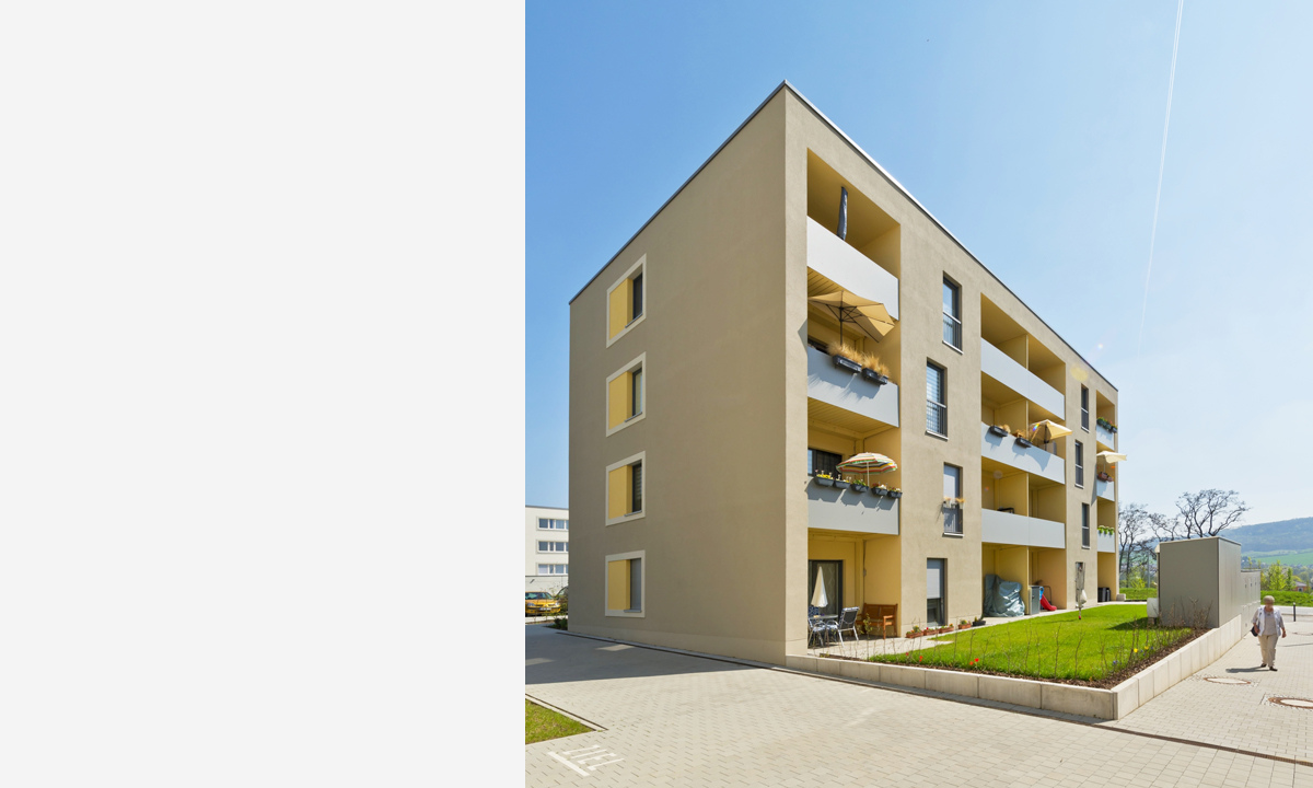 Copyright Michael Miltzow 2018 APR7312 opt-a.jpg